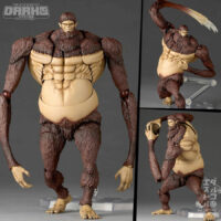 Revoltech Amazing Yamaguchi Attack on Titan Beast Titan