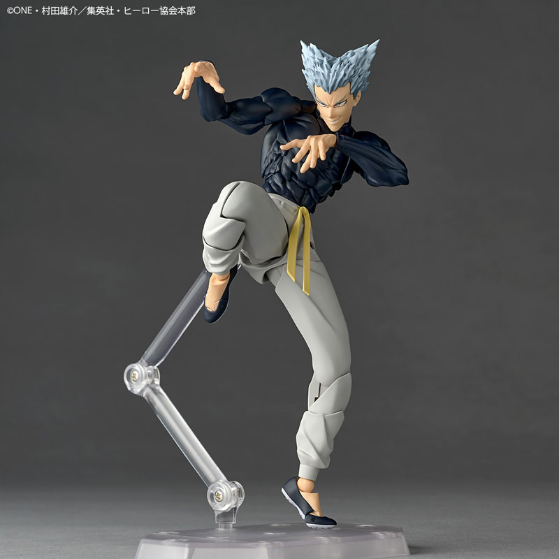 Revoltech Amazing Yamaguchi One-Punch Man Garou - Image 4