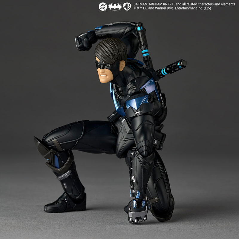 Revoltech Amazing Yamaguchi Batman: Arkham Knight Nightwing - Image 3