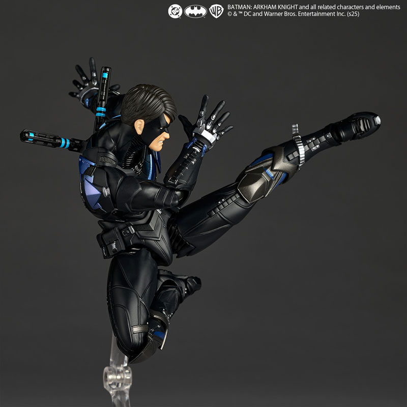 Revoltech Amazing Yamaguchi Batman: Arkham Knight Nightwing - Image 5