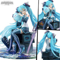 Lucrea Mobile Suit Gundam 45th Anniversary x Hatsune Miku Hatsune Miku x 00 Gundam 1/7